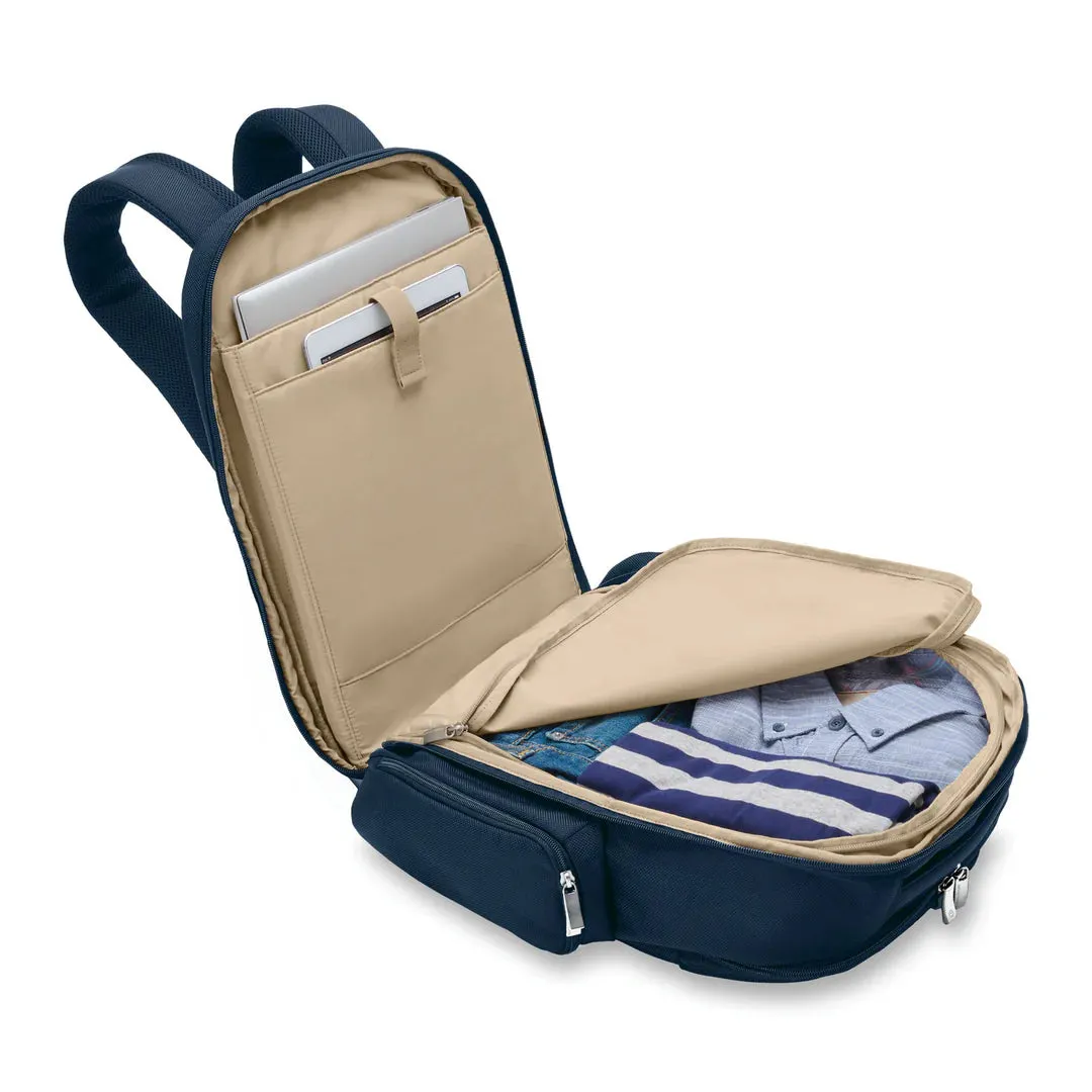 Baseline Traveler Backpack - Navy