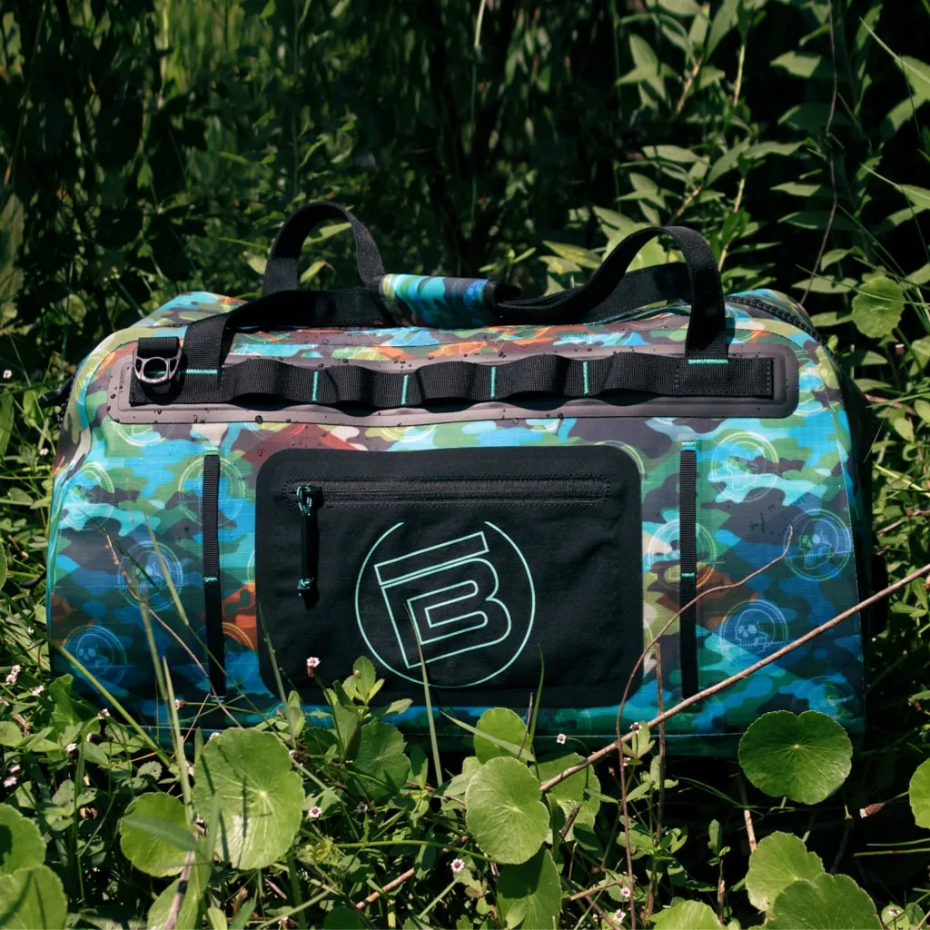 Highwater Duffel Bug Slinger® Camo